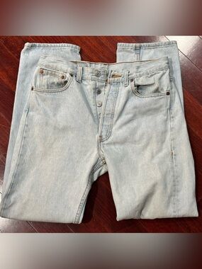 Vintage Levi’s 501 Jeans USA Made W33 L32 Light Wash